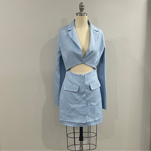 Blazer dress with fit out - Picture 3 of 3